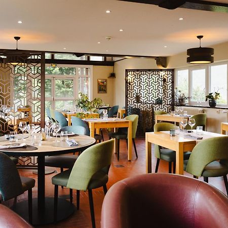 Logis Hotel Le Relais De La Poste Restaurant Le Fil Du Temps Thury-Harcourt-le-Hom Eksteriør billede