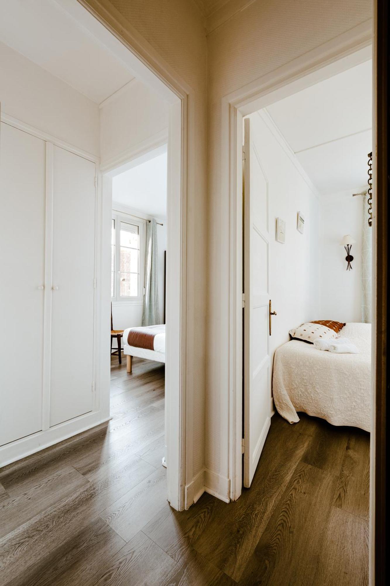 Logis Hotel Le Relais De La Poste Restaurant Le Fil Du Temps Thury-Harcourt-le-Hom Eksteriør billede