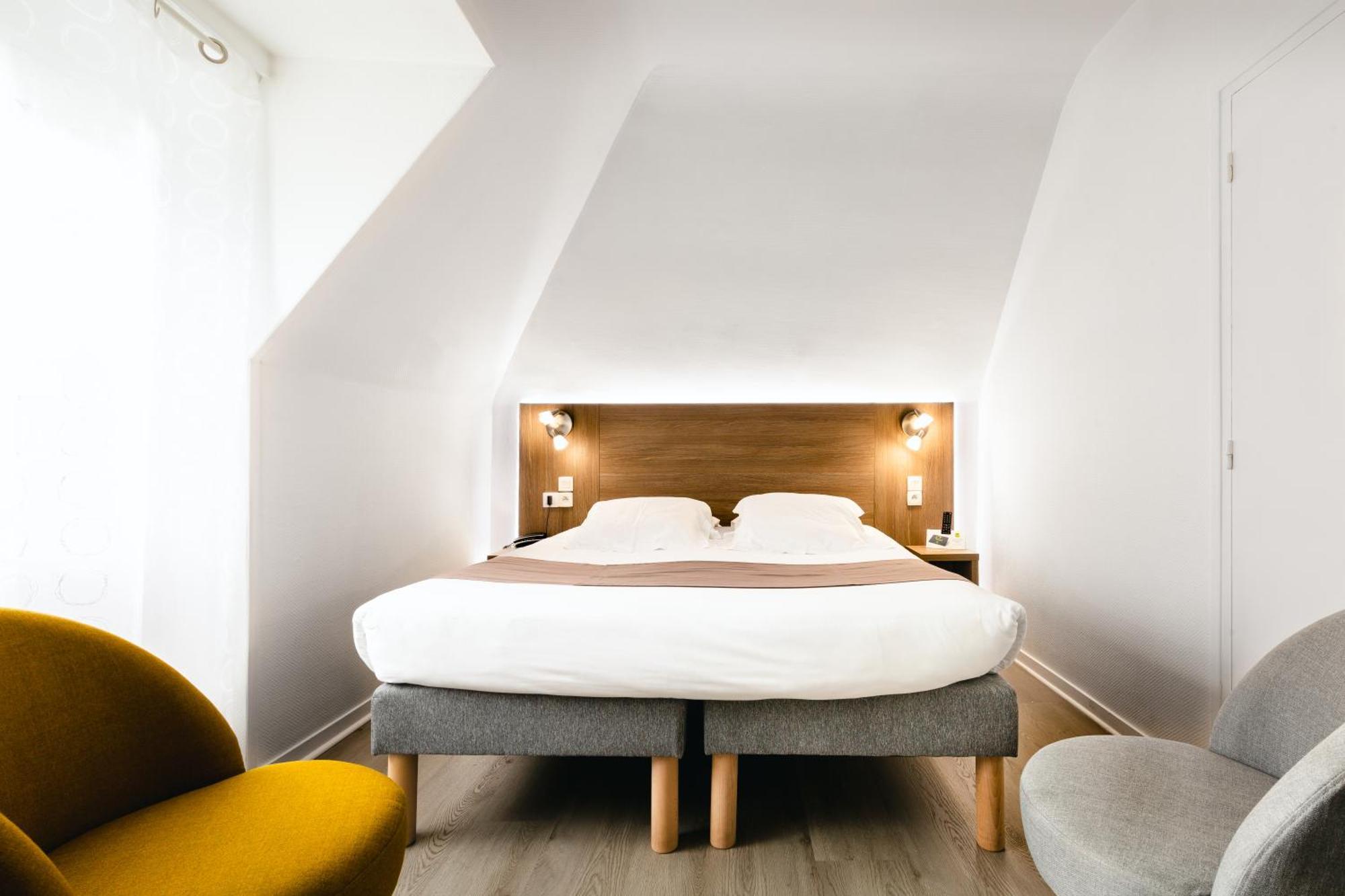 Logis Hotel Le Relais De La Poste Restaurant Le Fil Du Temps Thury-Harcourt-le-Hom Eksteriør billede